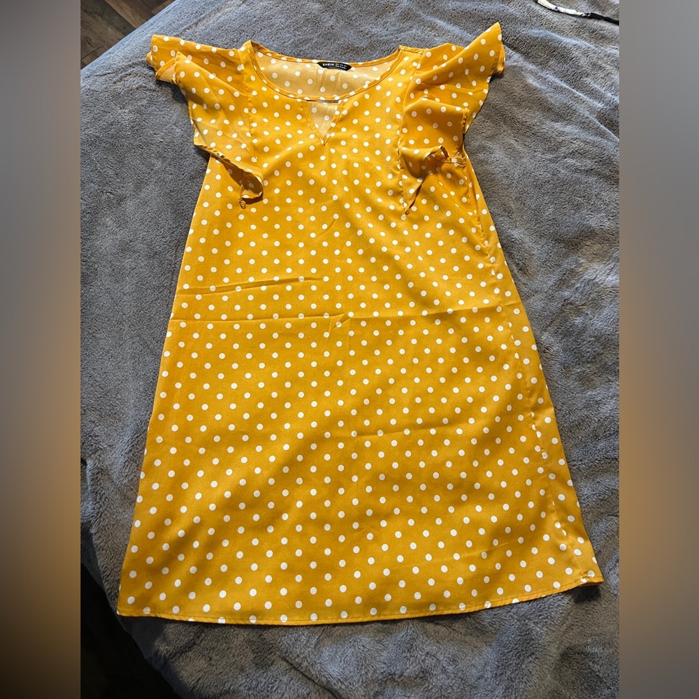 yellow polka dot dress